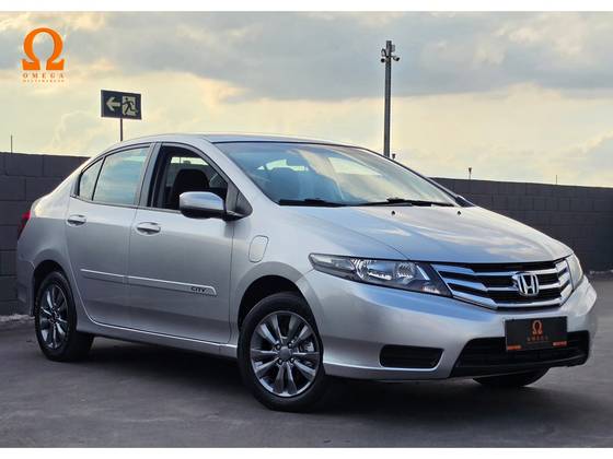 HONDA CITY 1.5 LX 16V FLEX 4P MANUAL HONDA CITY 1.5 LX 16V FLEX 4P MANUAL